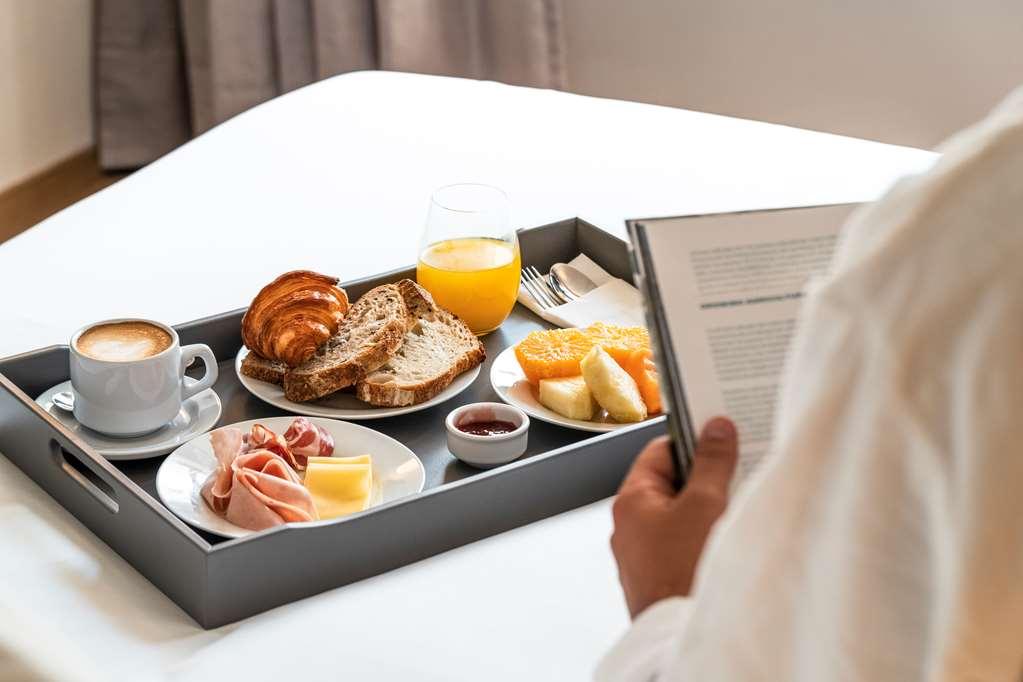Hotel Costanero Montevideo - Mgallery 레스토랑 사진